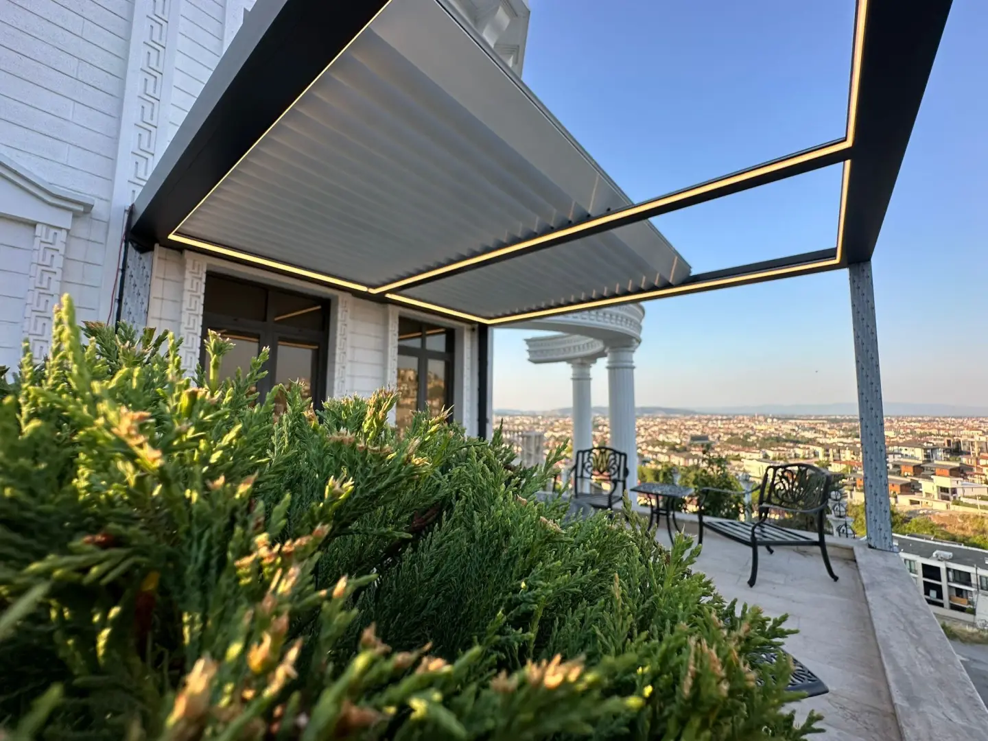 Albert Genau Bioklimatik Pergola (5)